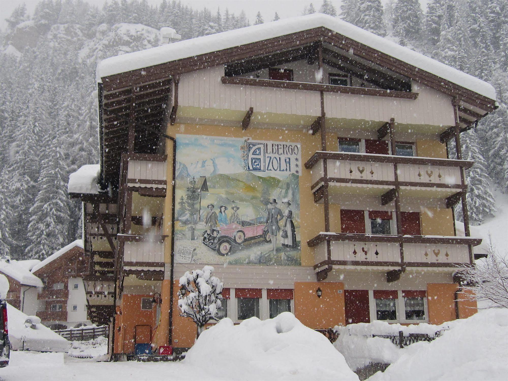 Hotel Azola Canazei Exterior photo
